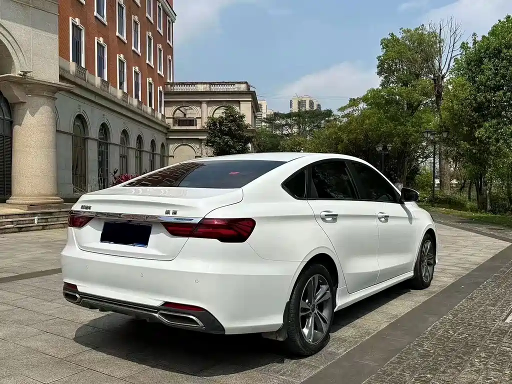 Geely Binrui — миниатюра 9