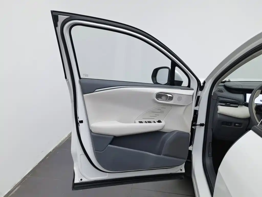 Lynk & Co 06 EM-P — миниатюра 8