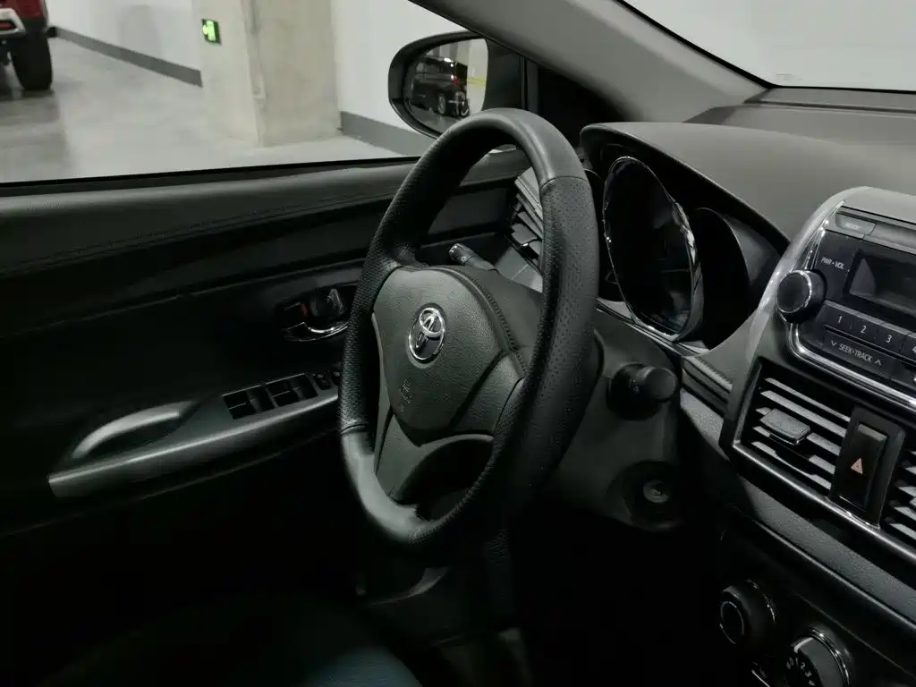 Toyota Yaris L — миниатюра 22