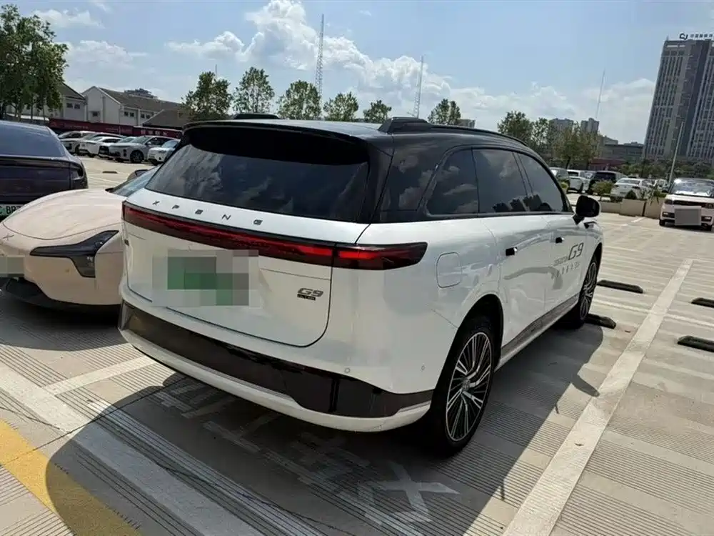 XPeng G9 — миниатюра 2