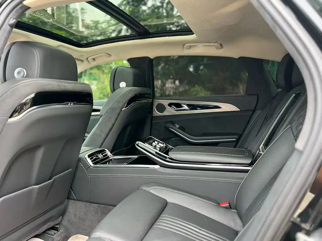 Hongqi Hongqi H9 — миниатюра 6