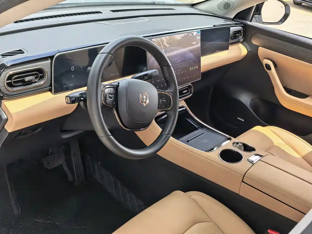 Leapmotor Leapmotor C11 — миниатюра 8