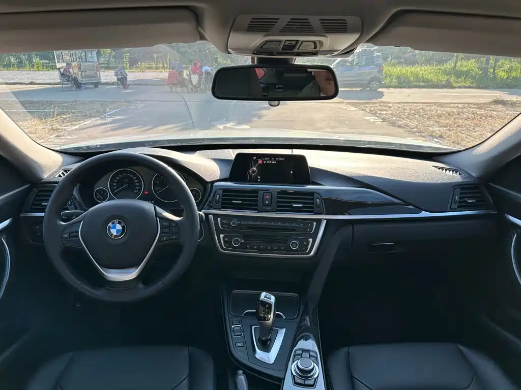 BMW 3 Series GT — миниатюра 11