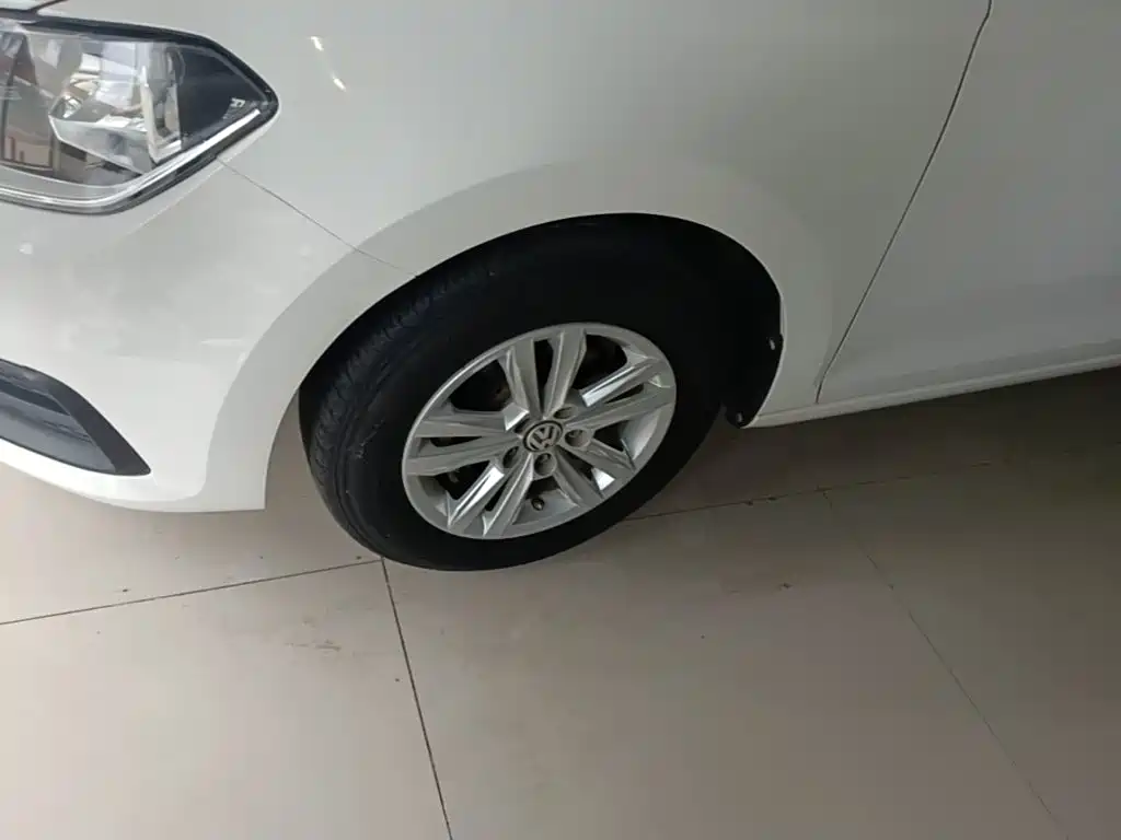 Volkswagen Santana — миниатюра 23