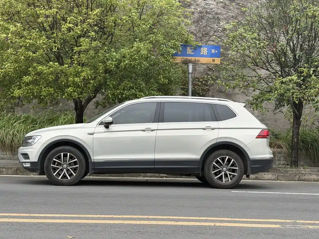 Volkswagen Tiguan L — миниатюра 8