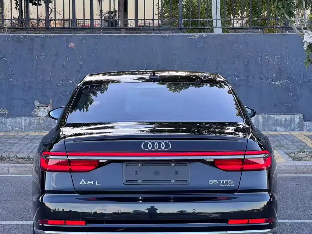 Audi A8 — миниатюра 8