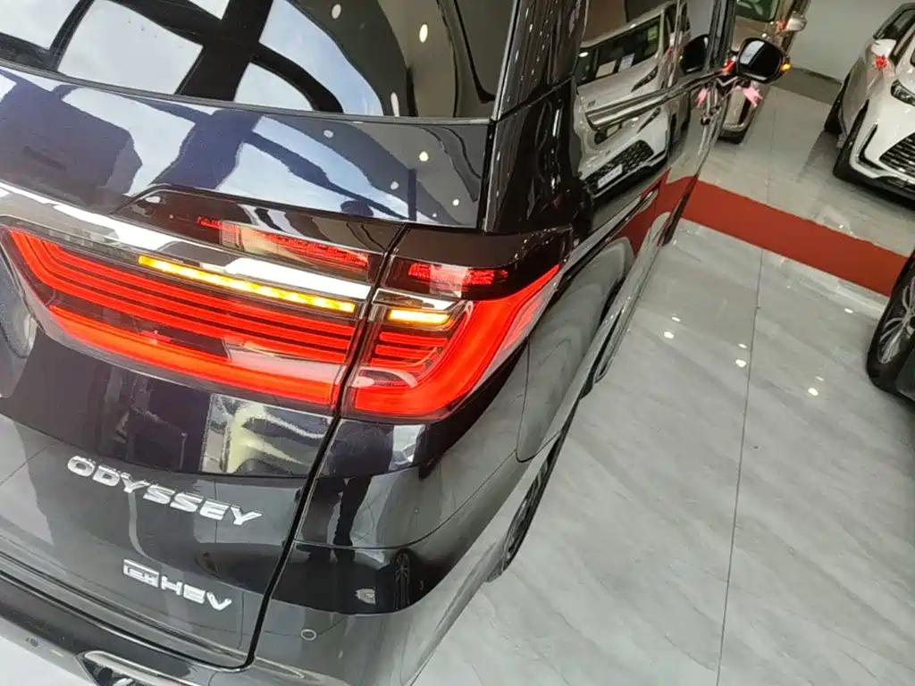 Honda Odyssey — миниатюра 8