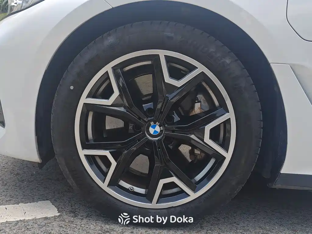 BMW i3 2025 eDrive 35 L