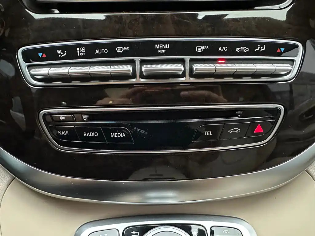 Mercedes-Benz V-Class V 2016 V 260 L Luxury Long Wheelbase