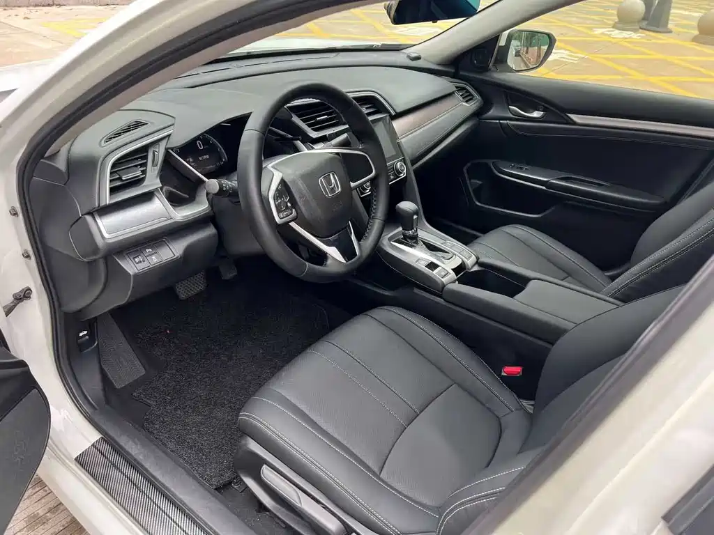 Honda Civic — миниатюра 4