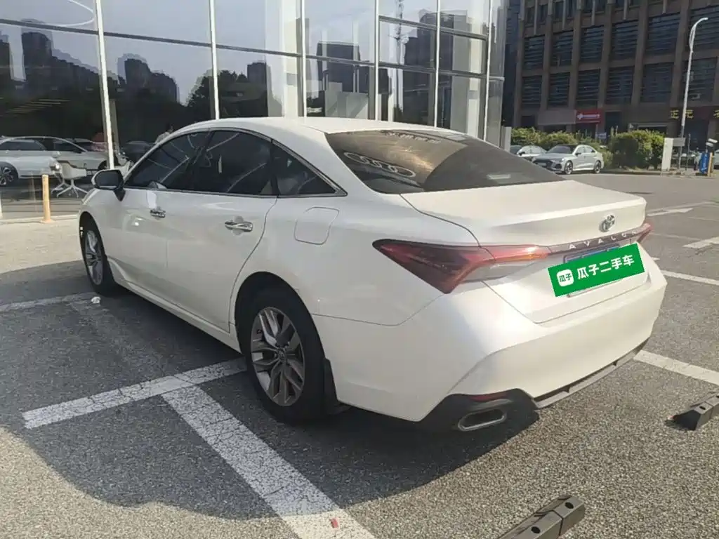 Toyota Avalon — миниатюра 5