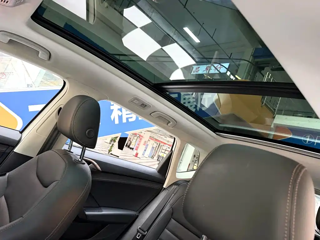 Volkswagen Tharu — миниатюра 7