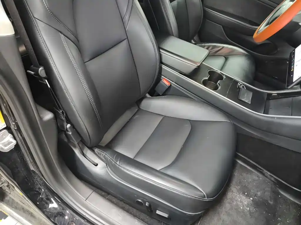 Tesla Model 3 — миниатюра 25