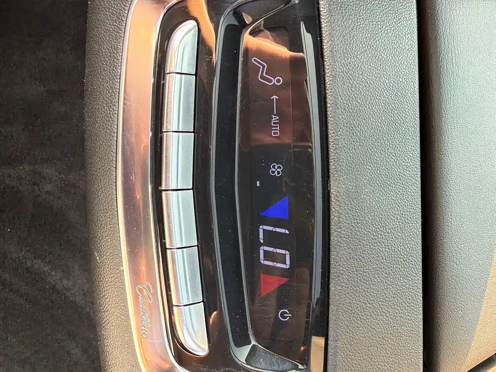 Cadillac XT6 — миниатюра 22