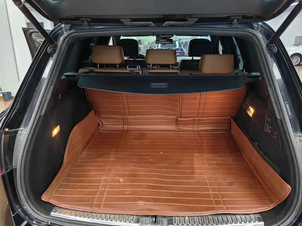 Volkswagen Touareg — миниатюра 11