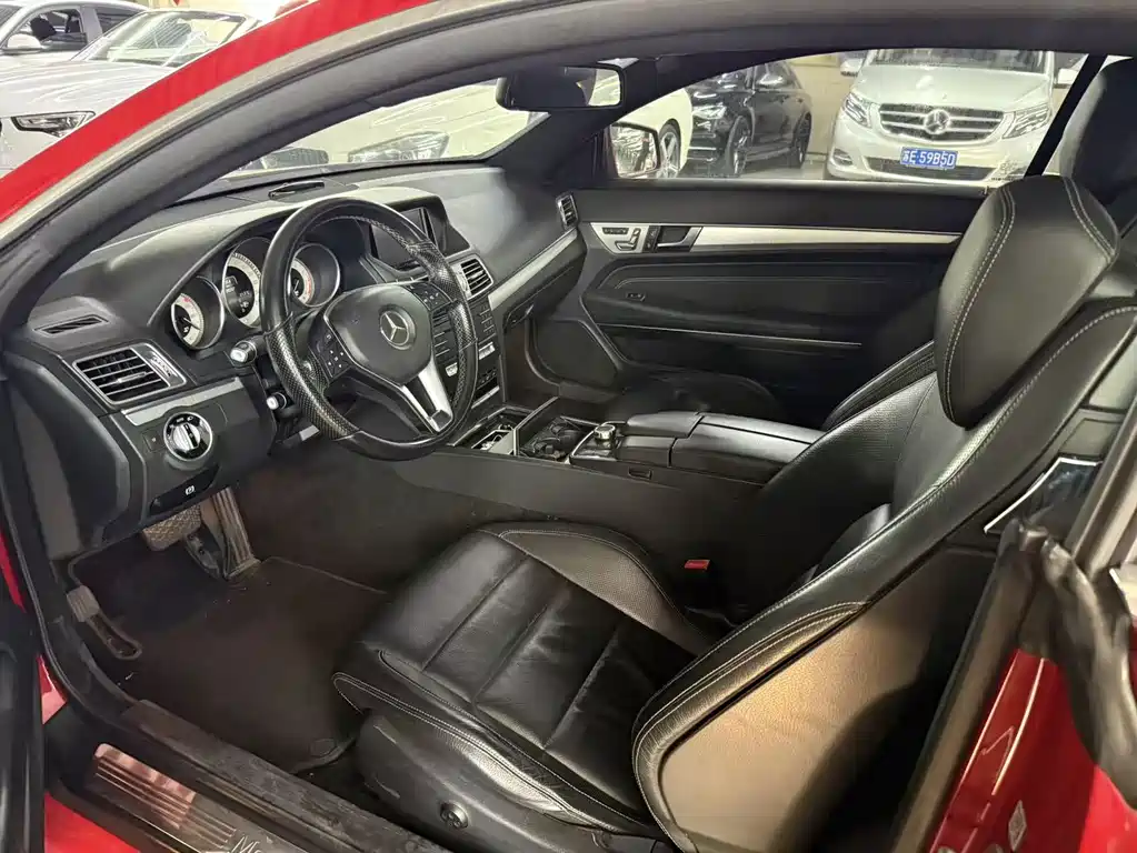 Mercedes-Benz E-Class (Import) — миниатюра 7