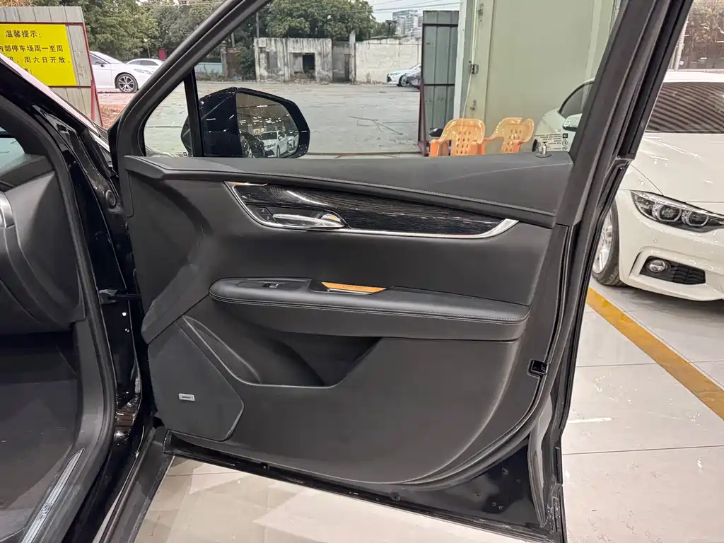 Cadillac XT5 — миниатюра 14