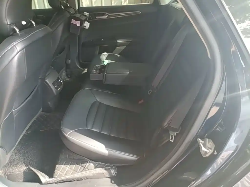Ford Mondeo New Energy — миниатюра 17
