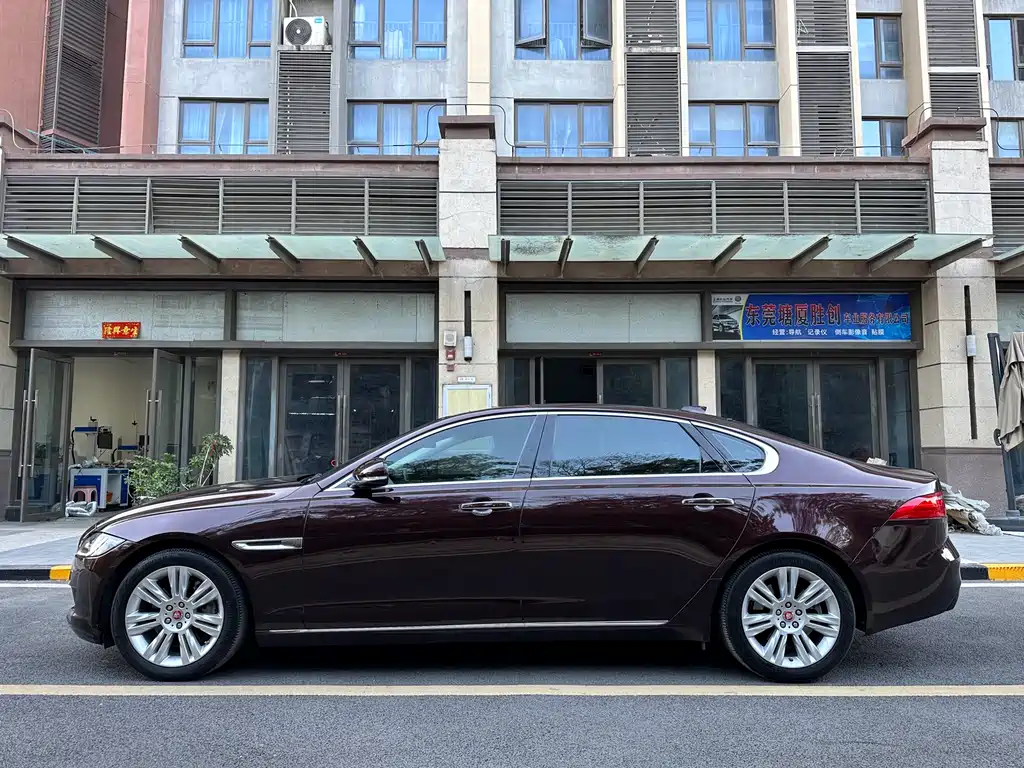 Jaguar XFL XFL 2.0T 250PS Luxury Edition, фото 7