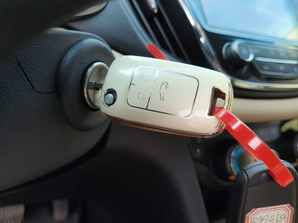 Chevrolet Monza 1.5 л 2022 г. Белый, пробег 33800 км