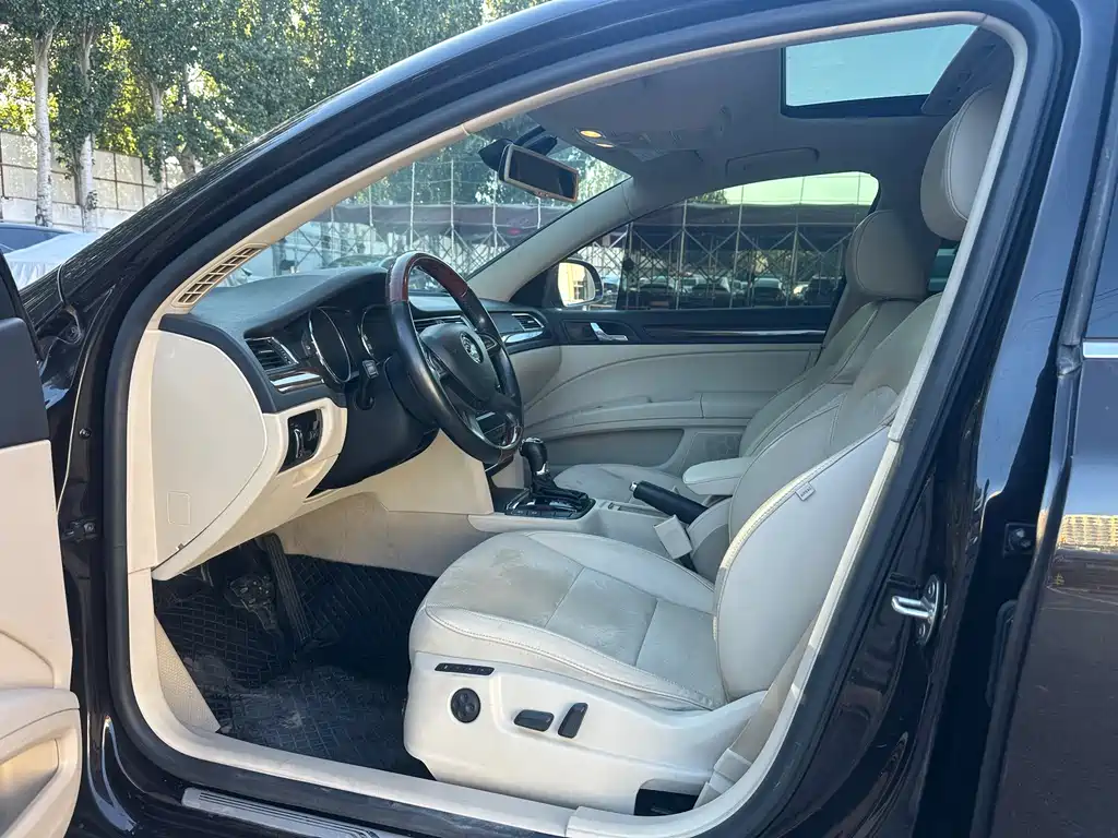 Skoda Superb — миниатюра 10