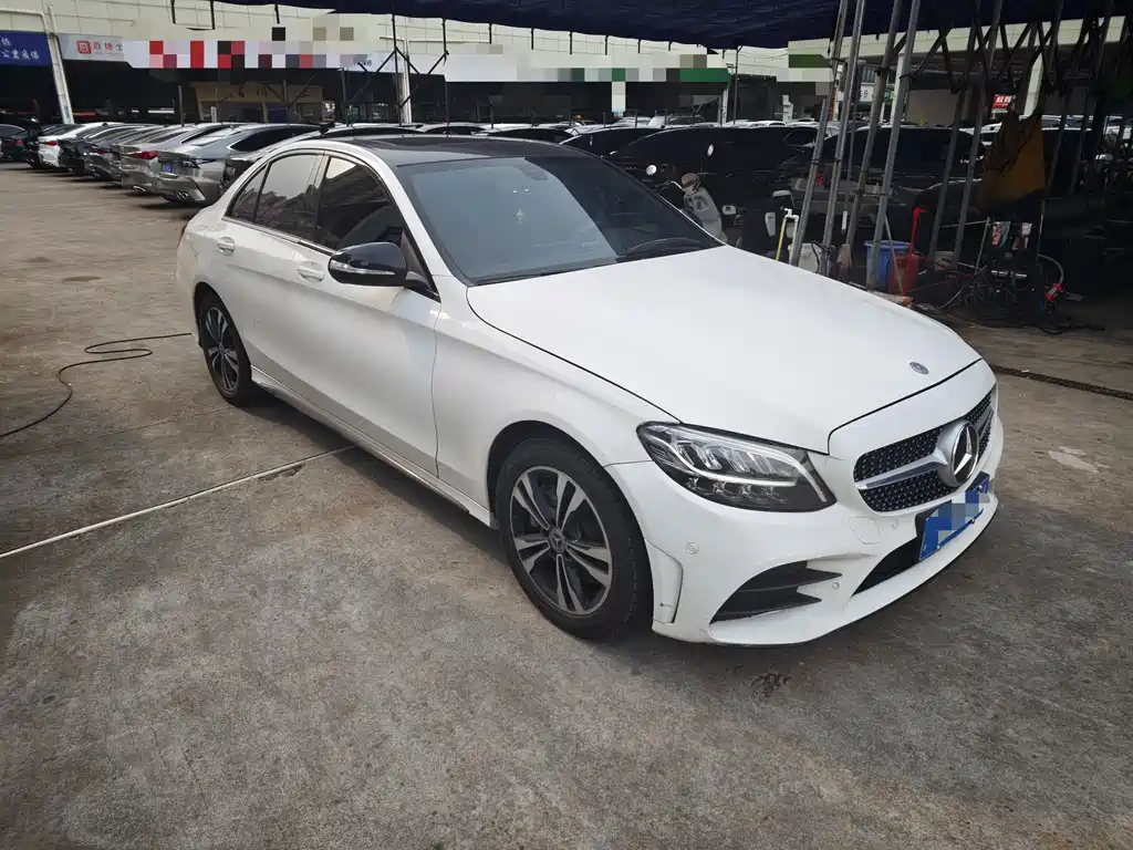 Mercedes-Benz C-Class — миниатюра 3
