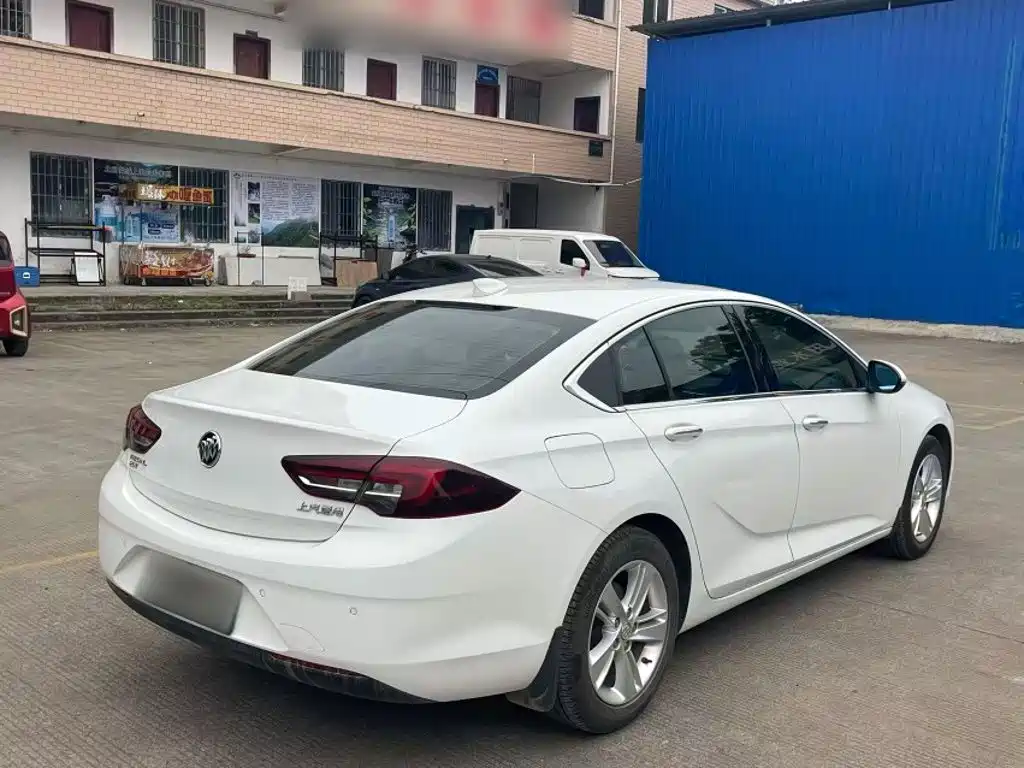 Buick Regal — миниатюра 7