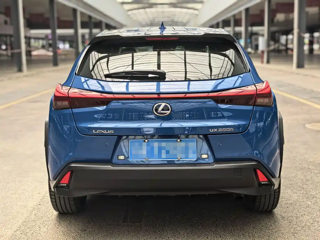 Lexus UX — фотографии объявления, Фото 12