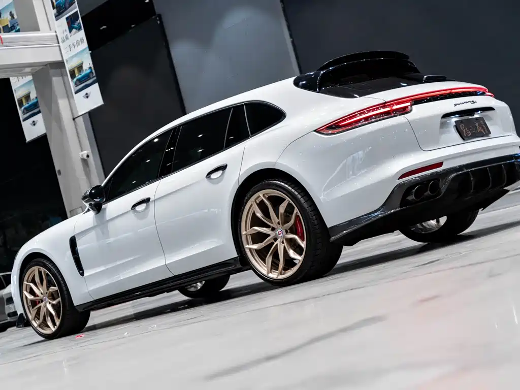 Porsche Panamera 2017 Panamera 4 Sport Turismo 3.0T