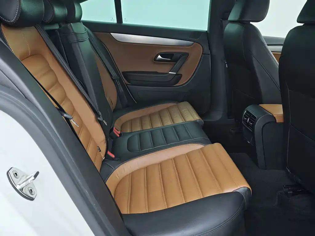 Volkswagen CC — миниатюра 10