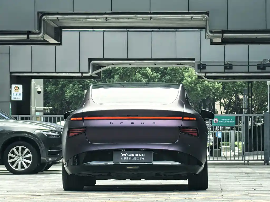 XPeng P7 — миниатюра 8