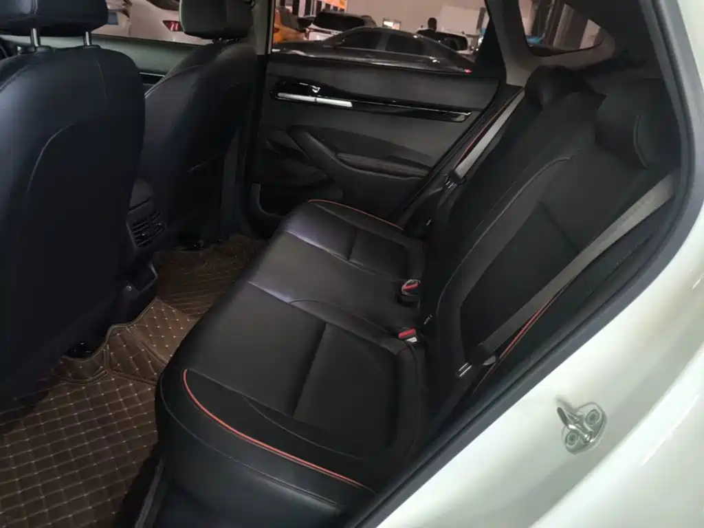 Kia Seltos — миниатюра 17