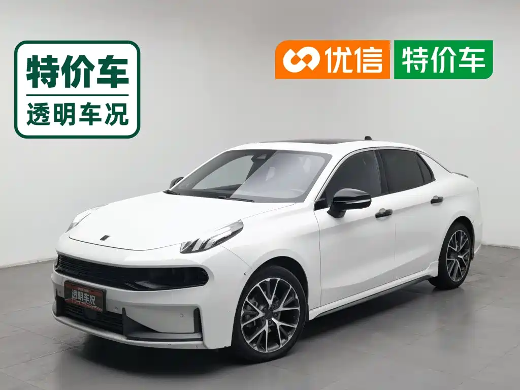 Lynk & Co 03