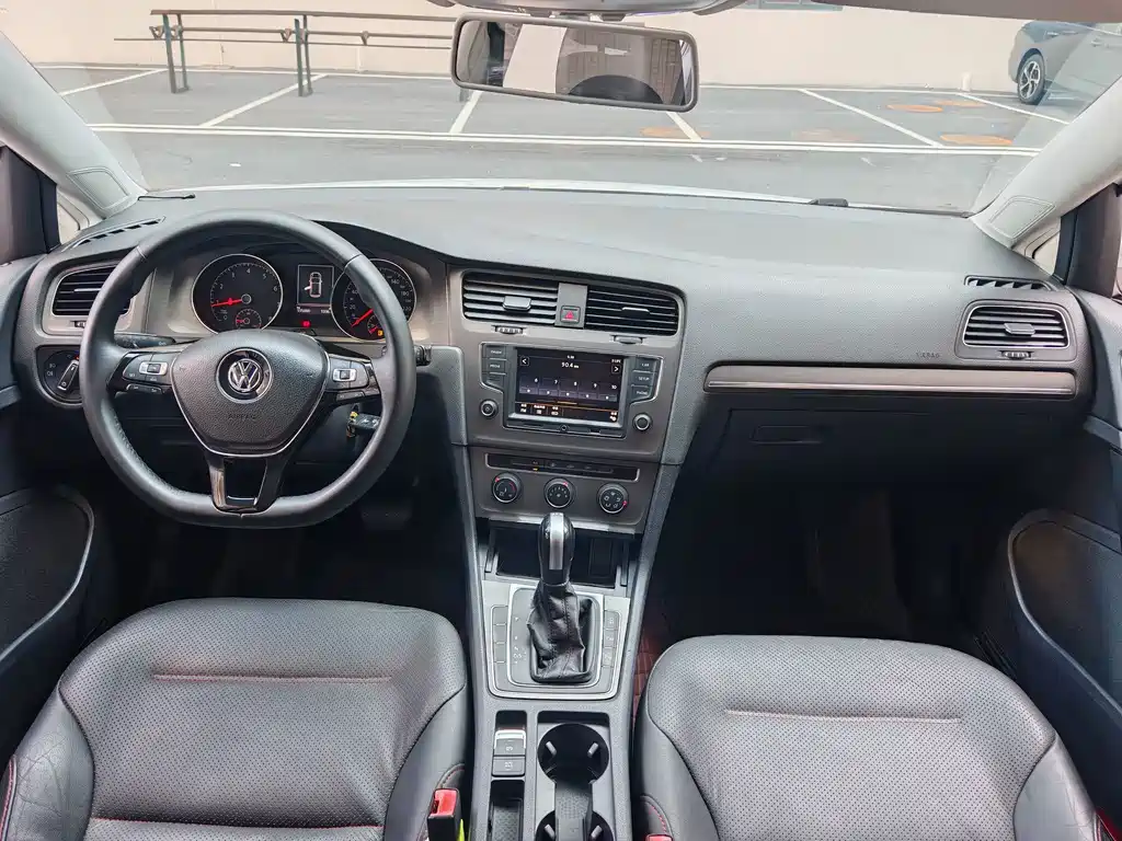 Volkswagen Golf — миниатюра 8