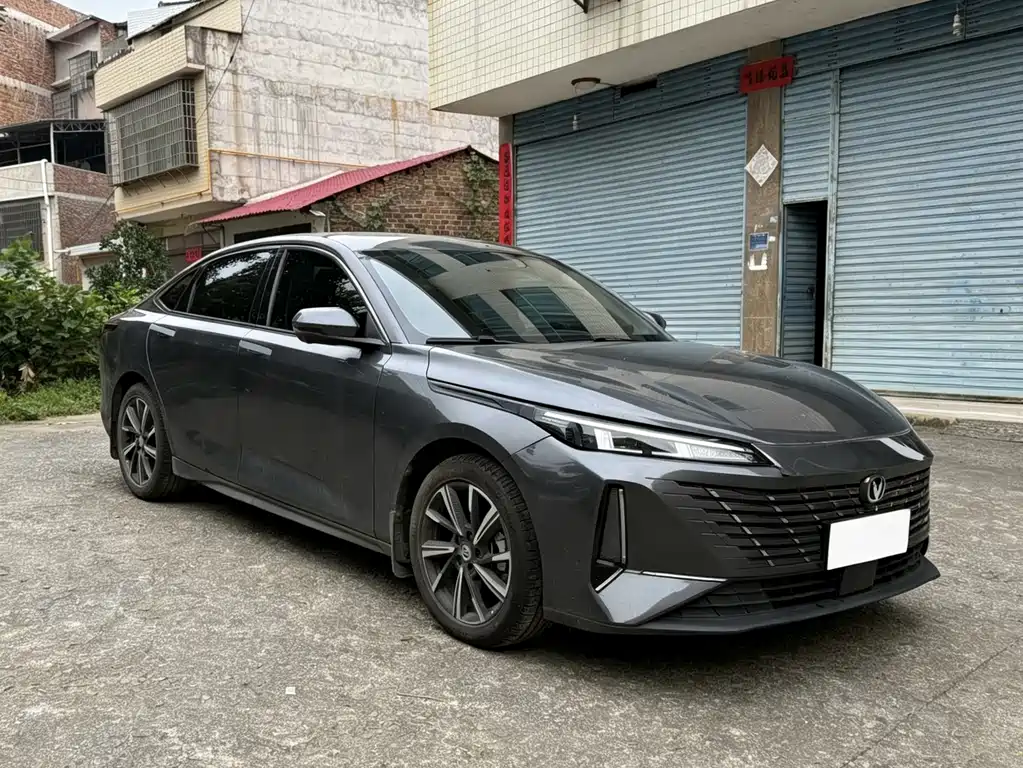Changan Eado — миниатюра 3