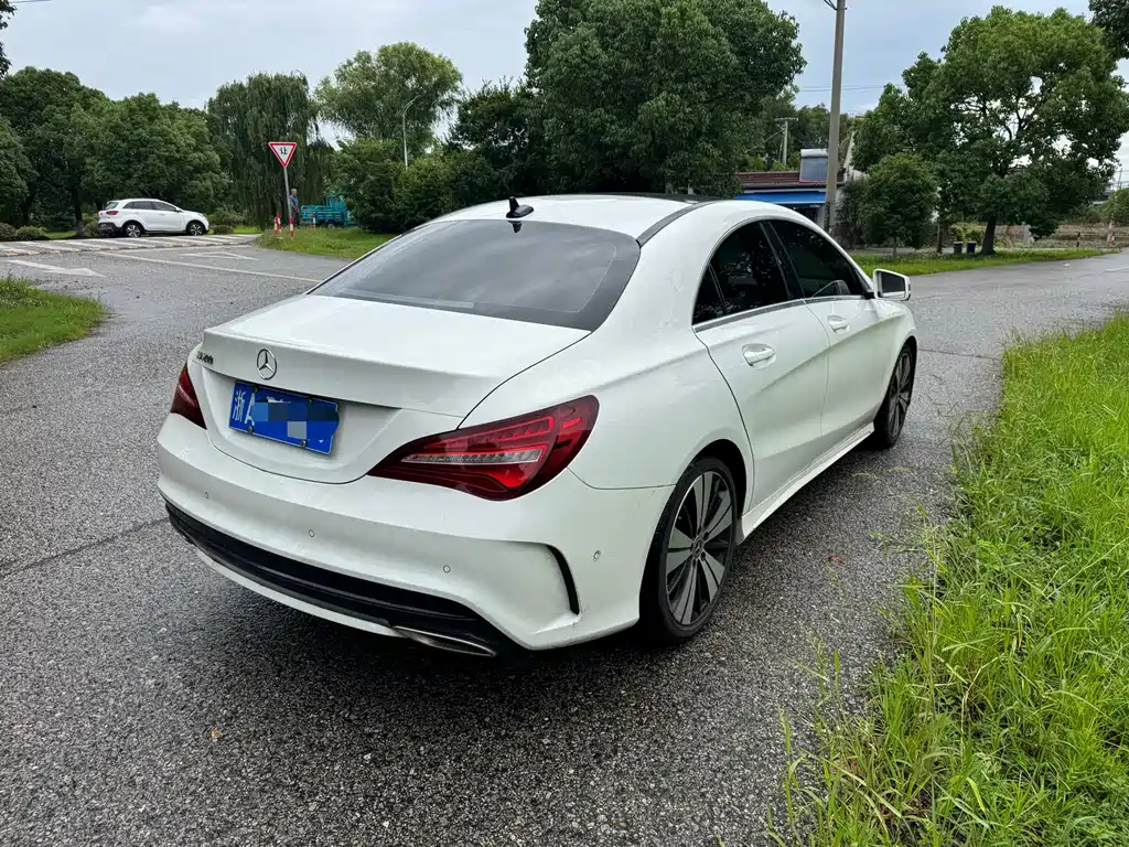 Mercedes-Benz CLA 2019 CLA 200 Fashion