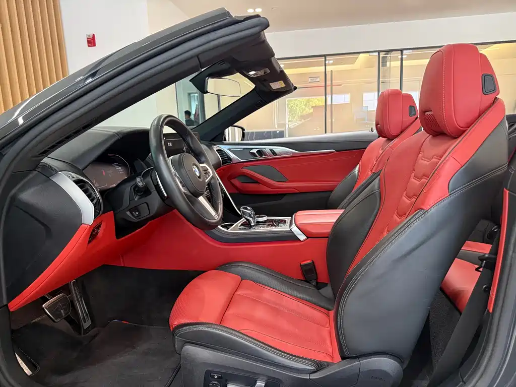 BMW 8 Series 840i Convertible Coupe M Sport Package, фото 11