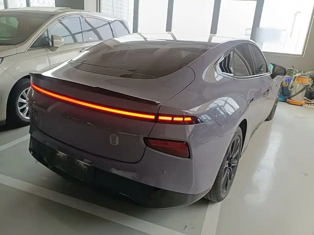 XPeng P7 — миниатюра 7