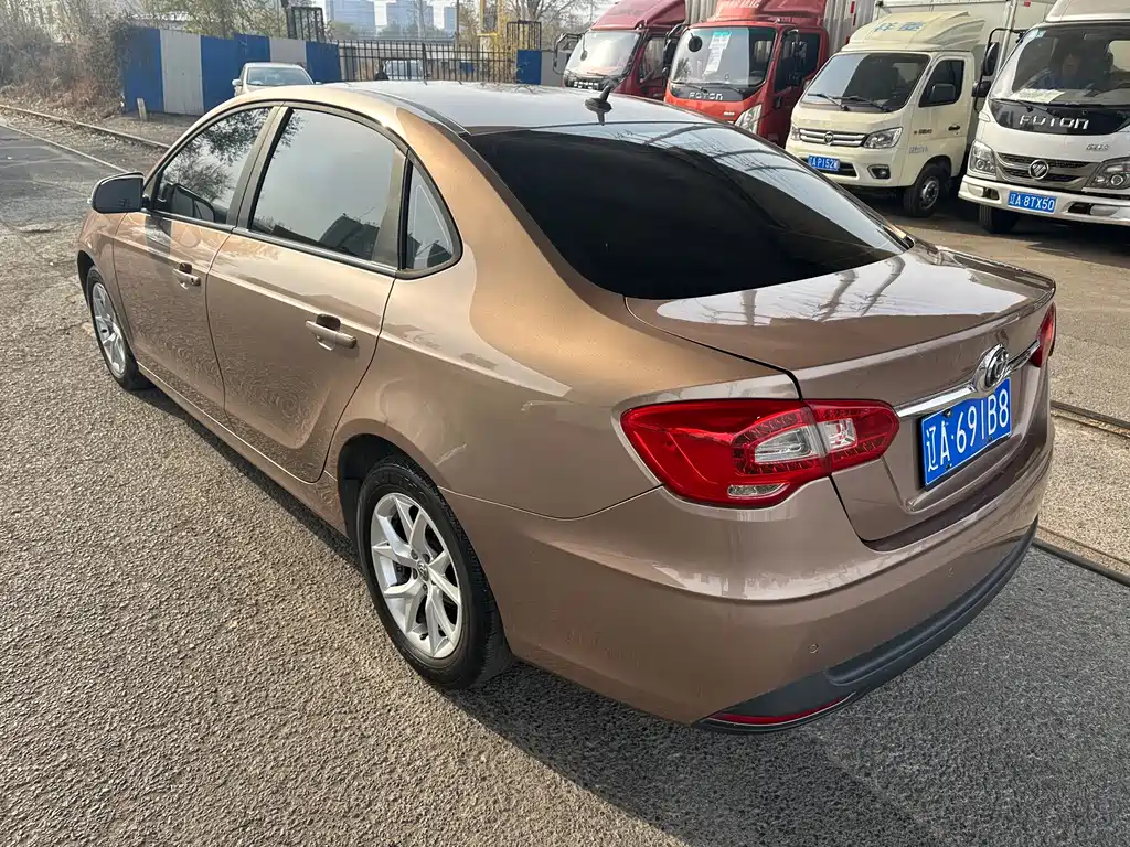 Zhonghua H530 — миниатюра 4