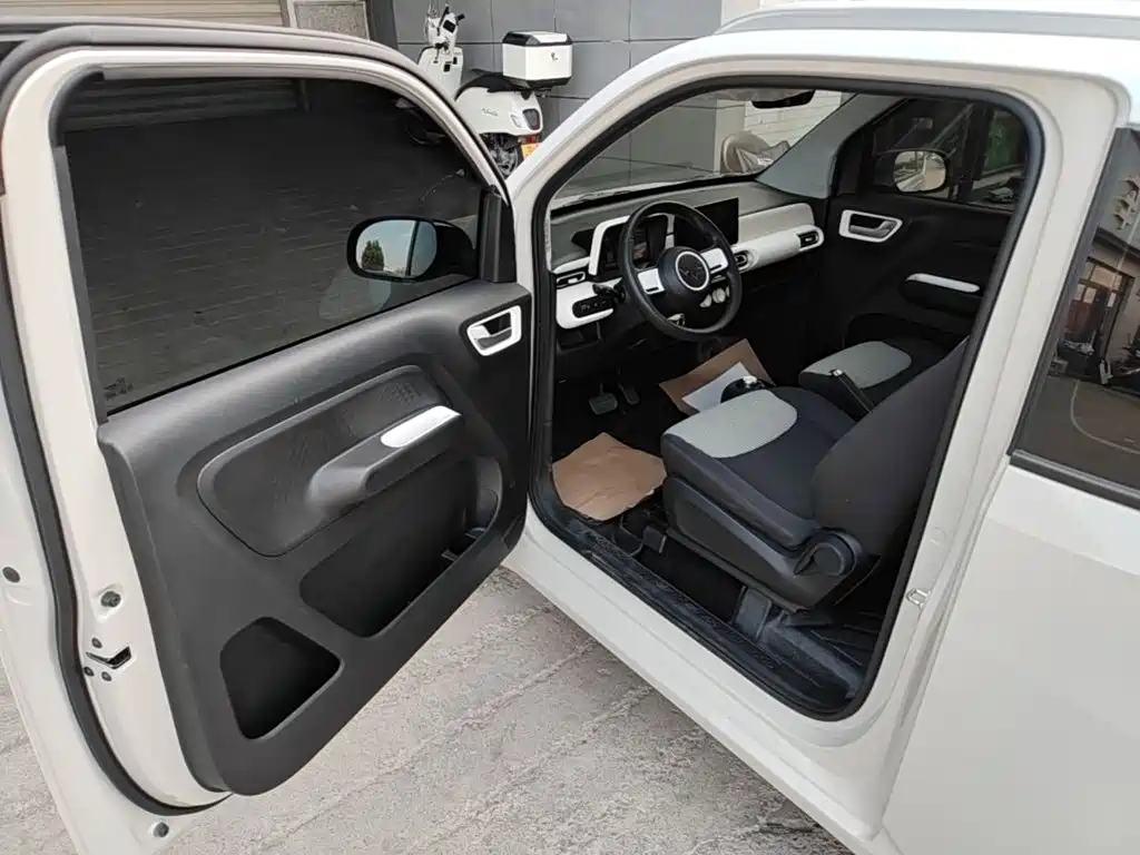 Wuling MINIEV — миниатюра 16