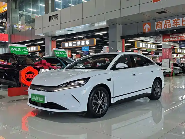 2025 BYD Qin
