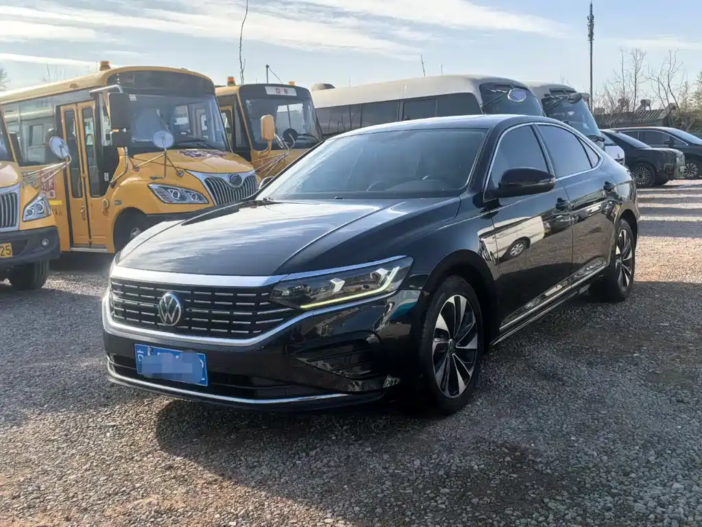 Volkswagen Passat 2022
