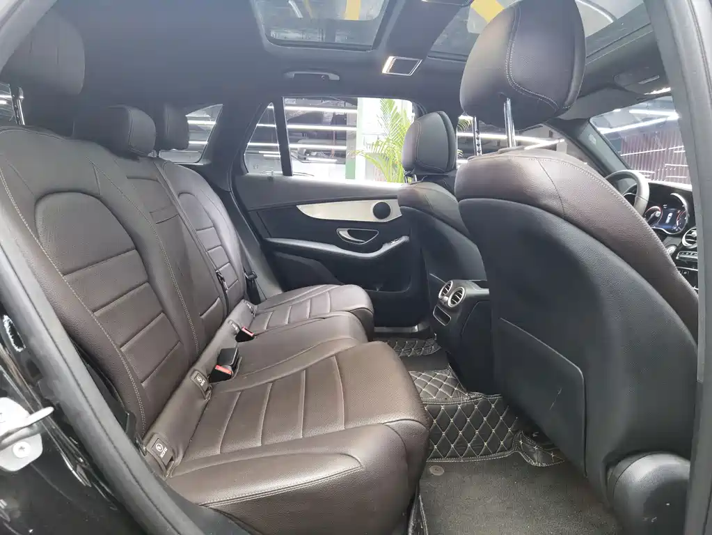 Mercedes-Benz GLC — миниатюра 9