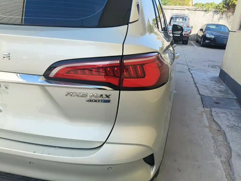 Roewe RX5 MAX — миниатюра 8