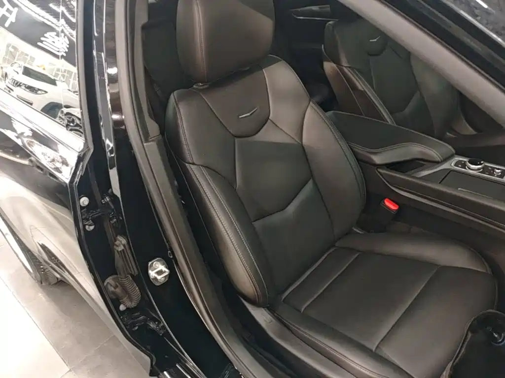 Cadillac CT5 — миниатюра 25
