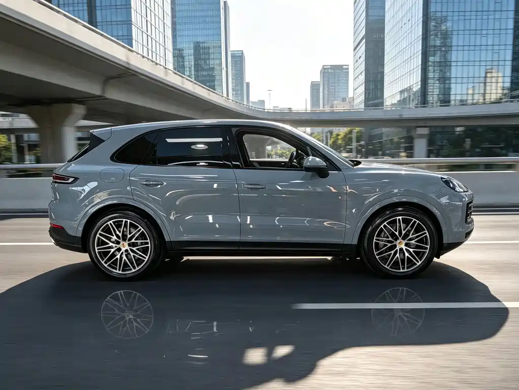 Porsche Cayenne — миниатюра 18