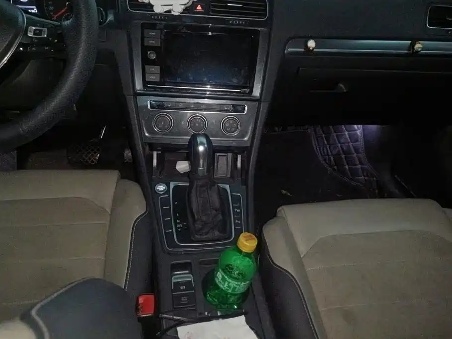 Volkswagen Golf — миниатюра 16