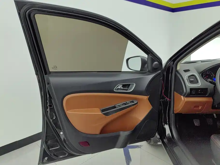 Geely King Kong — миниатюра 7
