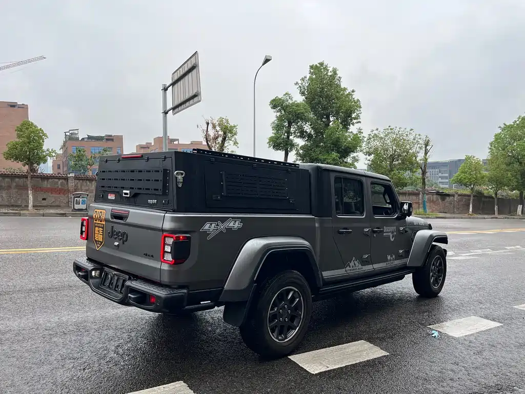 Jeep Gladiator — миниатюра 5