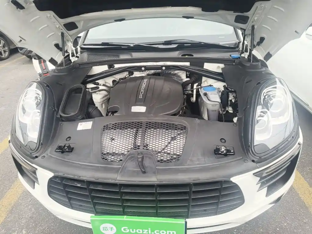 Porsche Macan — миниатюра 20